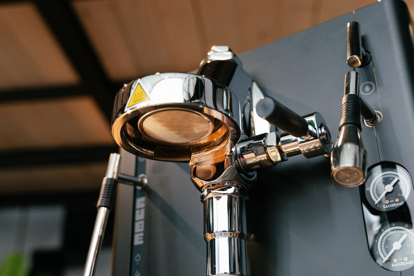 Sanremo CUBE espresso machine for home baristas in black, close-up to group shower screen